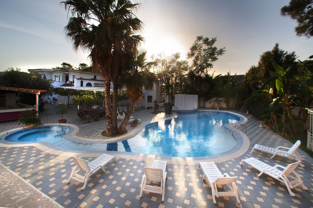 

Firenze - Calabria, Mare Italia - Regent Beach Hotel & Apartments