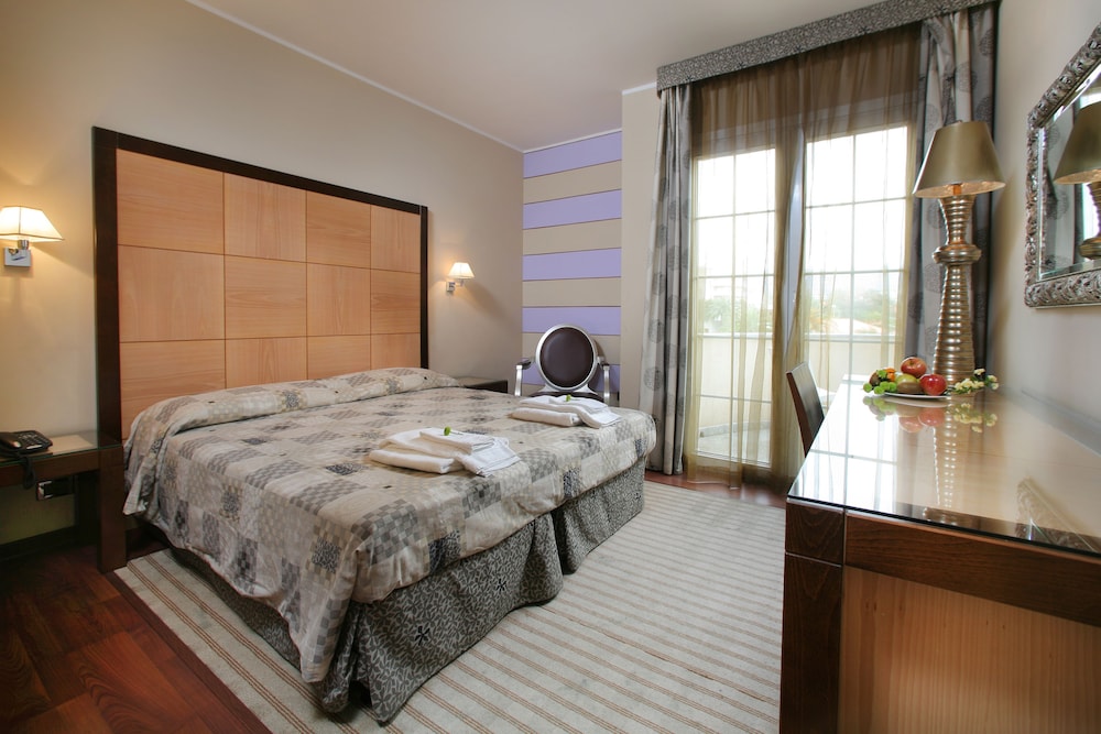 

Pisa - Reggio Calabria - Regent Beach Hotel & Apartments