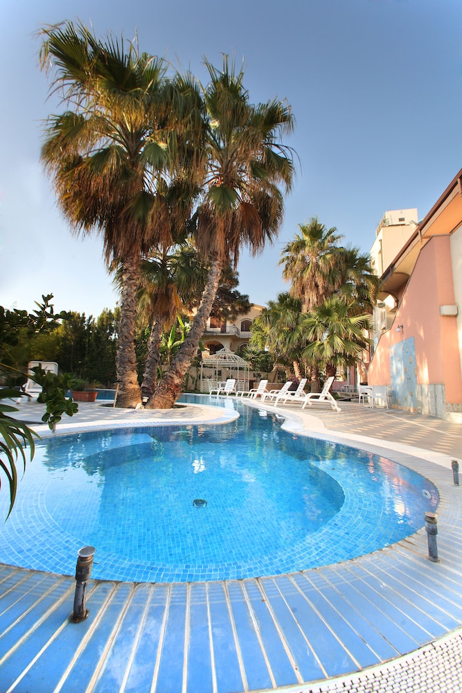 

Bologna - Reggio Calabria - Regent Beach Hotel & Apartments