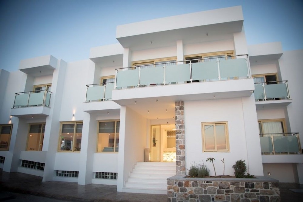 

Napoli - Isola di Kalimnos - Zephyros Hotel
