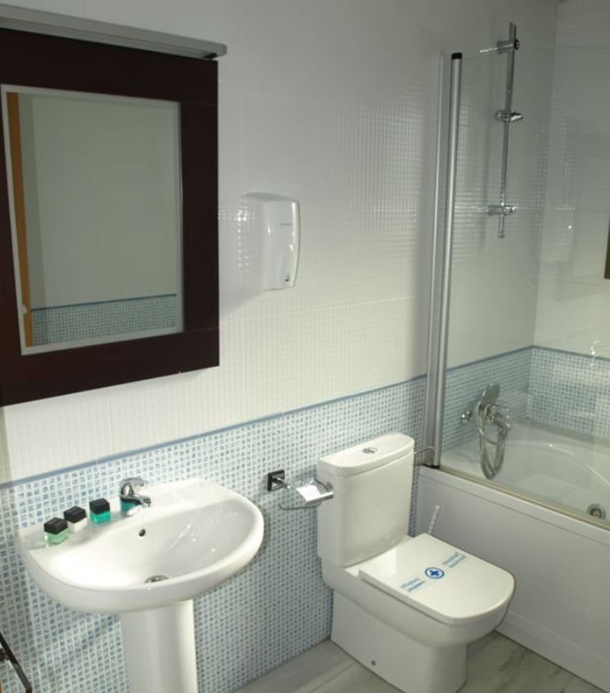 

Bari - Barbera Del Valles - Aparthotel del Golf