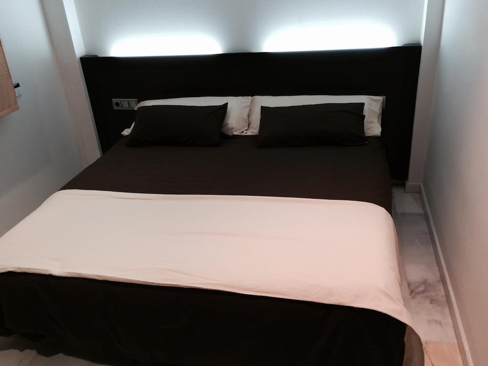 

Reggio Calabria - Cerdanyola del Valles - Aparthotel del Golf