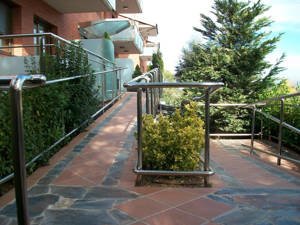 

Cagliari - Cerdanyola del Valles - Aparthotel del Golf