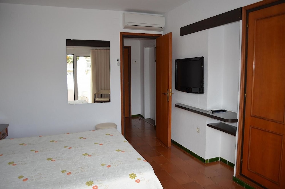 

Lamezia Terme - L'Estartit - Hotel Santa Anna
