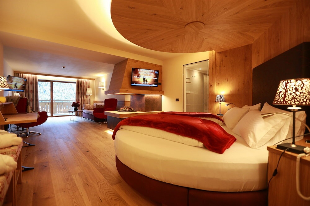 

Milano - Canazei - Hotel Cesa Tyrol
