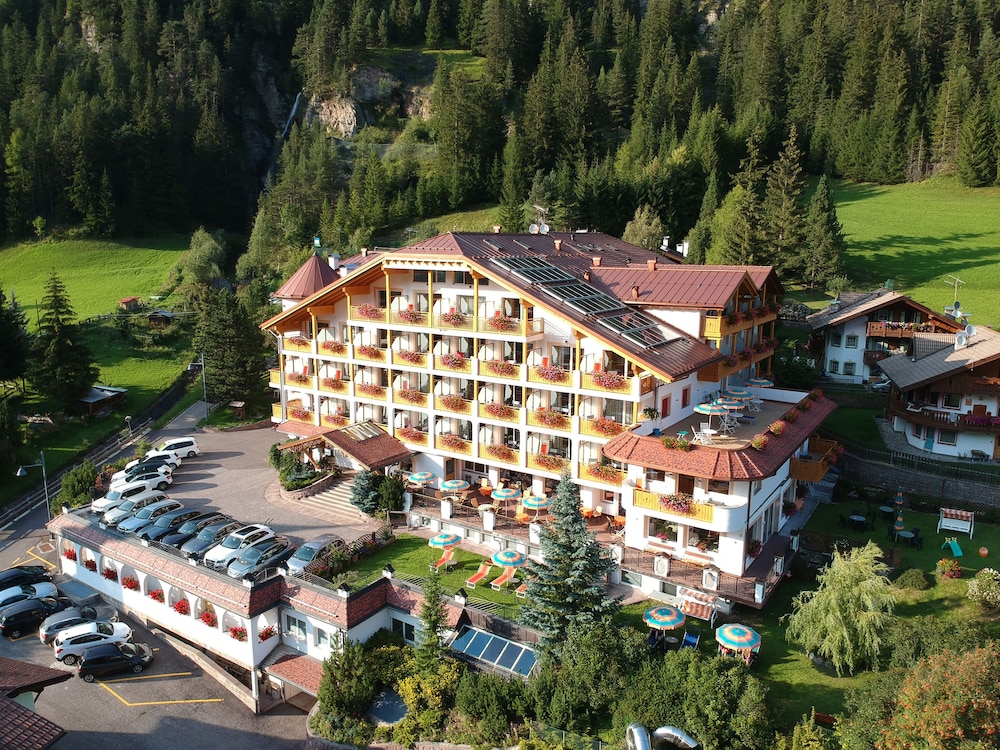 

Firenze - Selva di Val Gardena - Hotel Cesa Tyrol