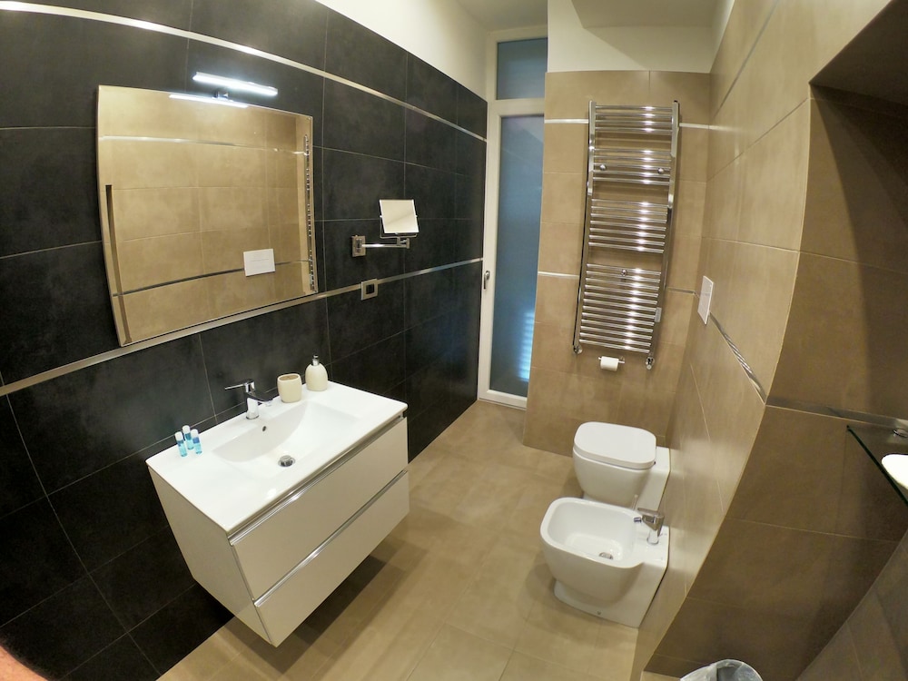 

Bologna - Pozzuoli - Hotel Ausonia