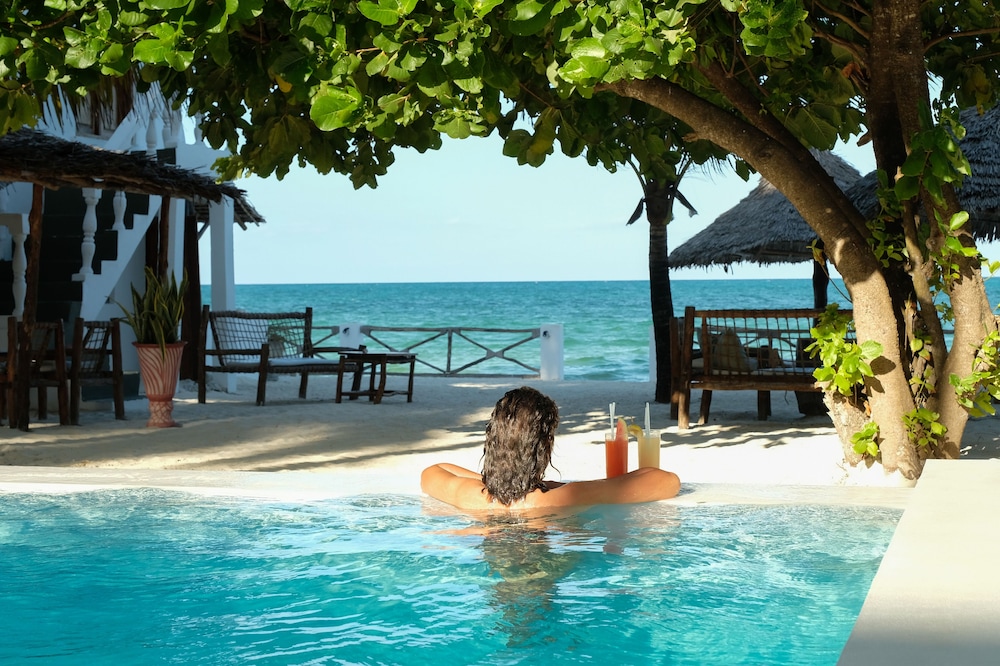 

Torino - Jambiani, Zanzibar - Makuti Beach Bungalows
