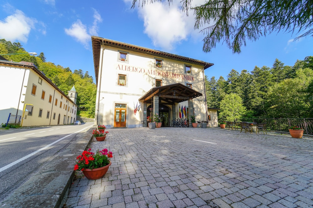 

Milano - Abetone - Abetone e Piramidi Resort