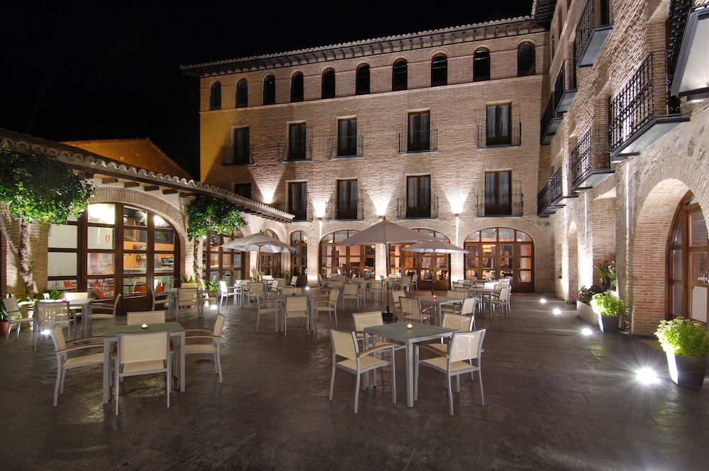 Daroca - Hotel Cienbalcones