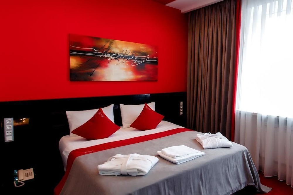 

Roma - Almaty - Mildom Premium Hotel