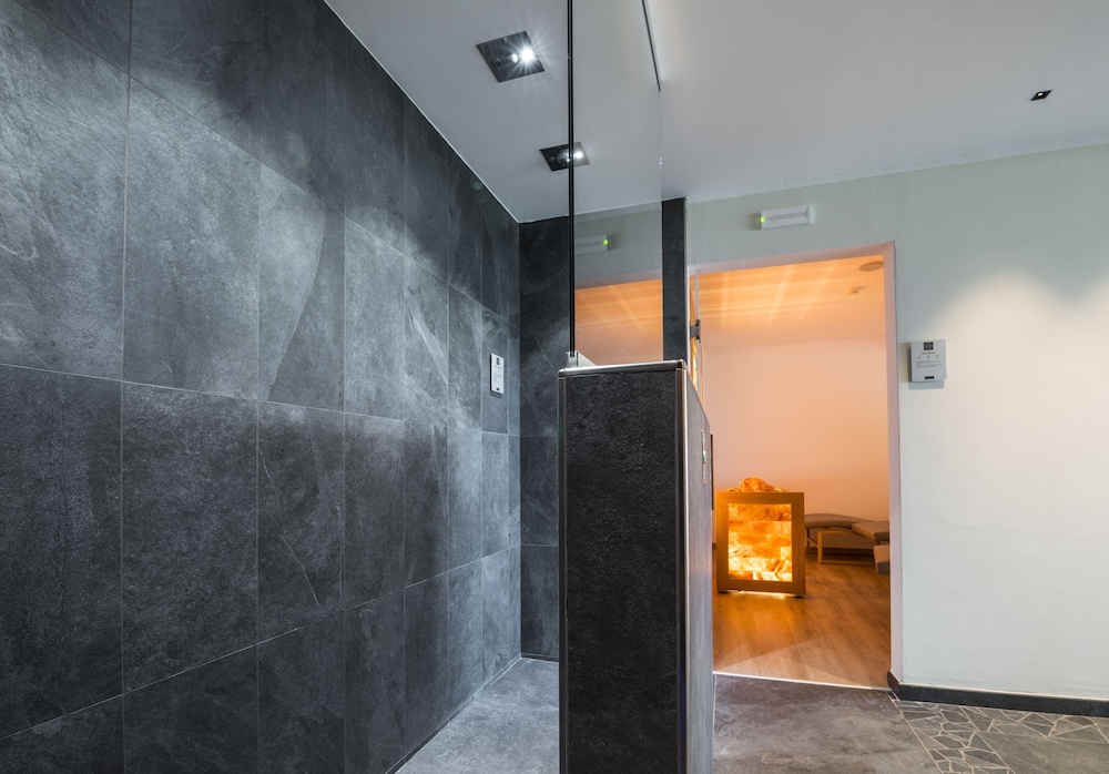 

Olbia - Fondo - Albergo Bucaneve