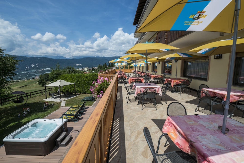 

Bologna - Dolomiti, Montagna Italia - Albergo Bucaneve