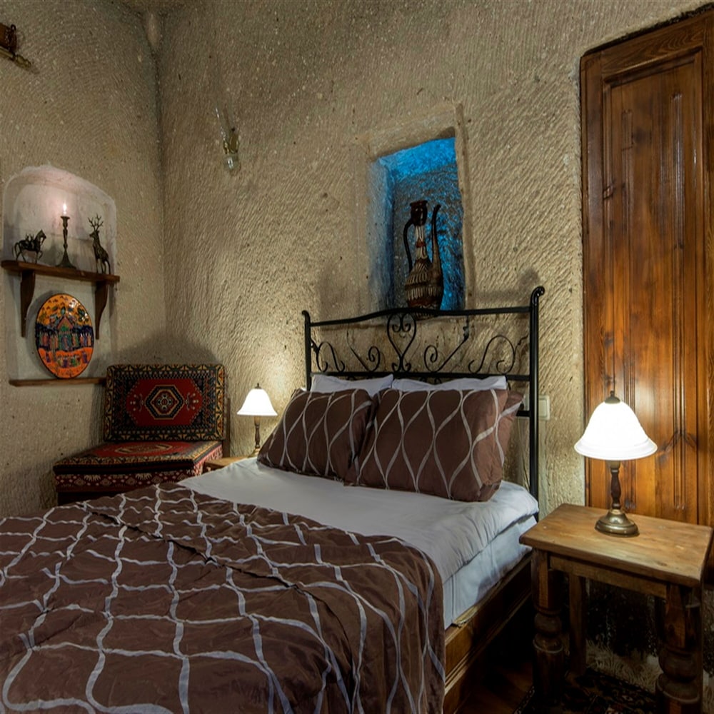 

Bologna - Avanos - Antique Terrace Cave Suites