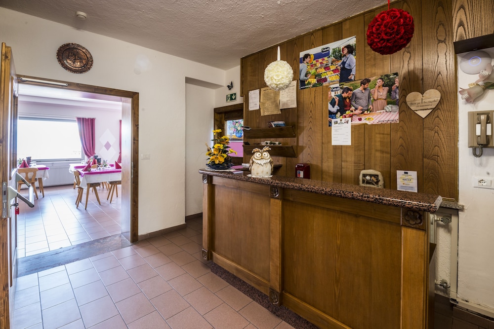 

Torino - Caldaro sulla Strada del Vino - Albergo Bucaneve