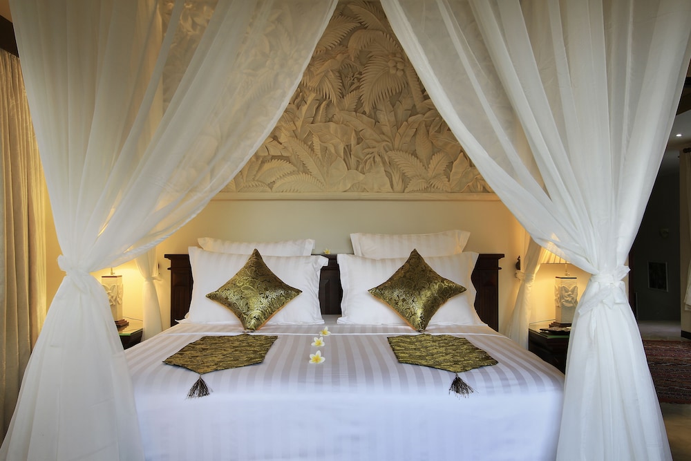 

Venezia - Ketewel - Manzelejepun Luxury Villa & Pavilion