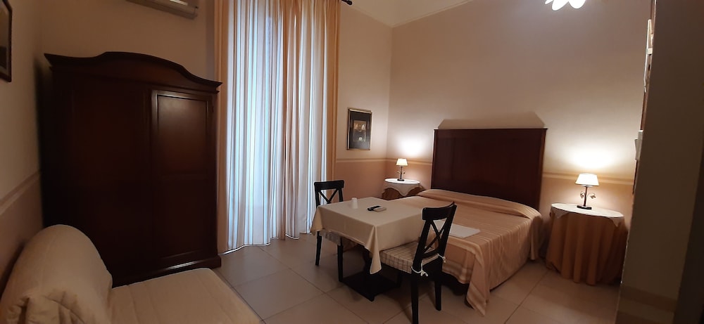 

Bari - Siracusa - Hotel Casa Mia