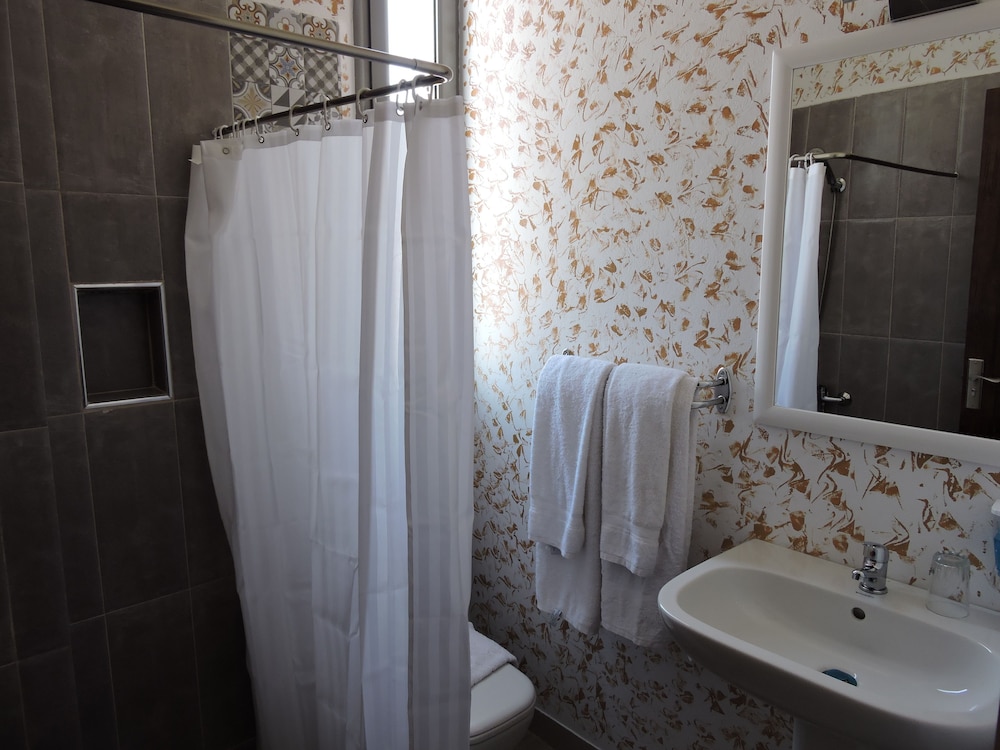 

Verona - Mezraia - Hôtel Al Baraka