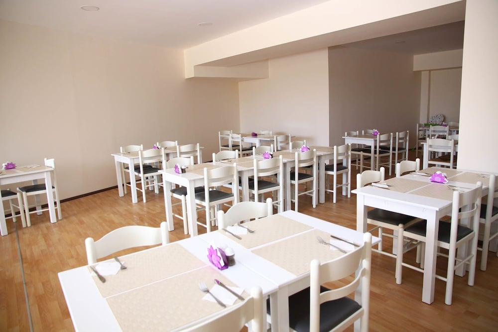 

Roma - Milatos - Triton Garden Hotel