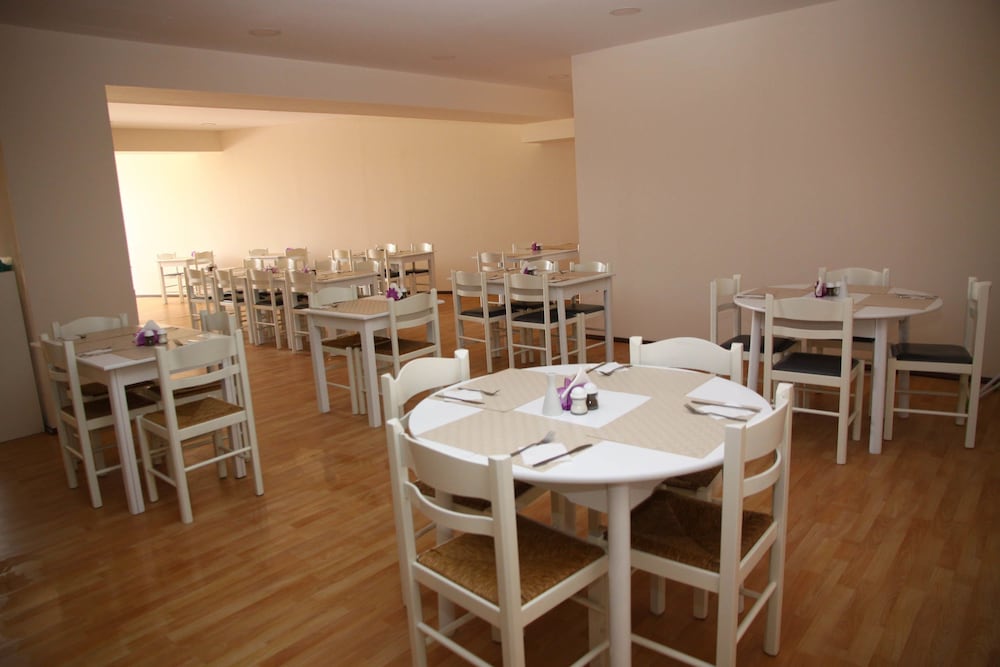 

Roma - Milatos - Triton Garden Hotel