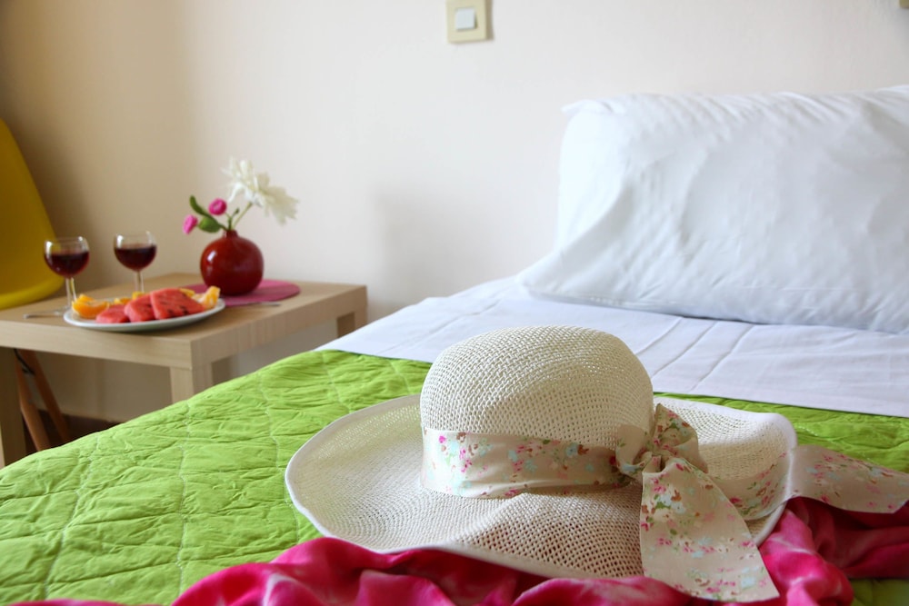 

Roma - Milatos - Triton Garden Hotel