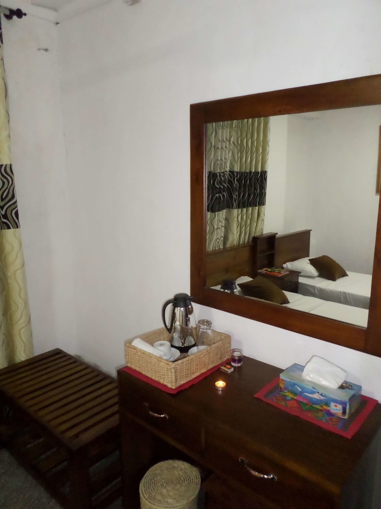 

Milano - Kandy - Lodge in 611