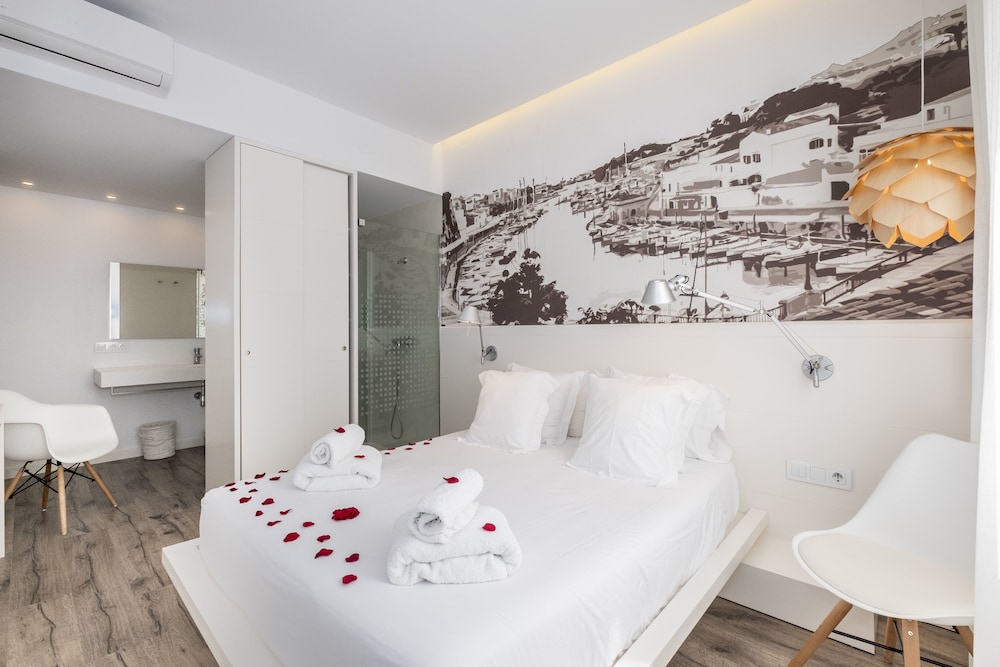 

Milano - Sa Caleta - Hotel Abril 37