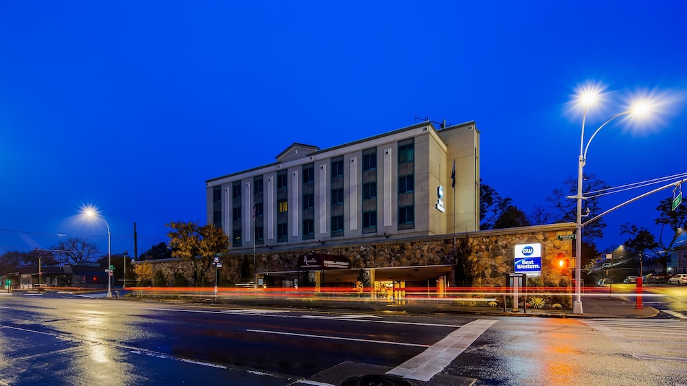 

Roma - Queens - Best Western Queens Gold Coast