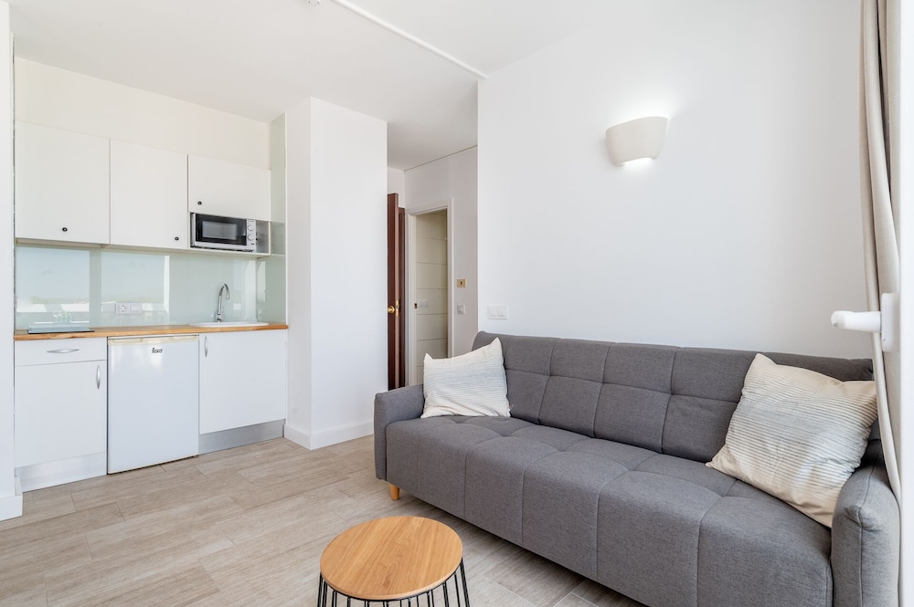 

Bari - Calas de Mallorca - Orange Colom - Seaside Apartments