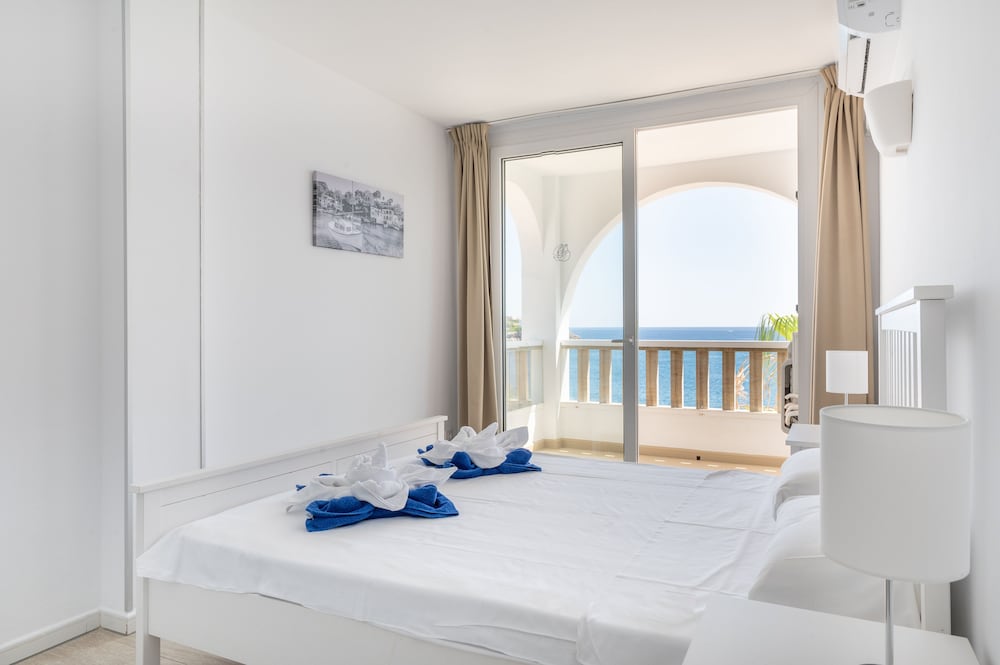 

Genova - Calas de Mallorca - Orange Colom - Seaside Apartments