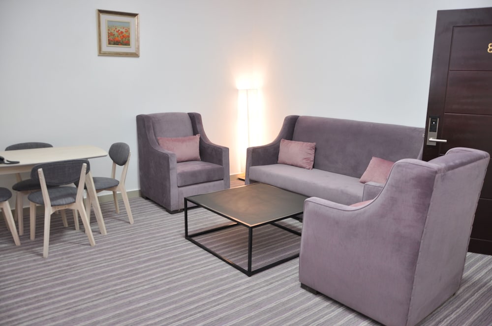 

Venezia - Salalah - Al Dyafa Hotel Suites
