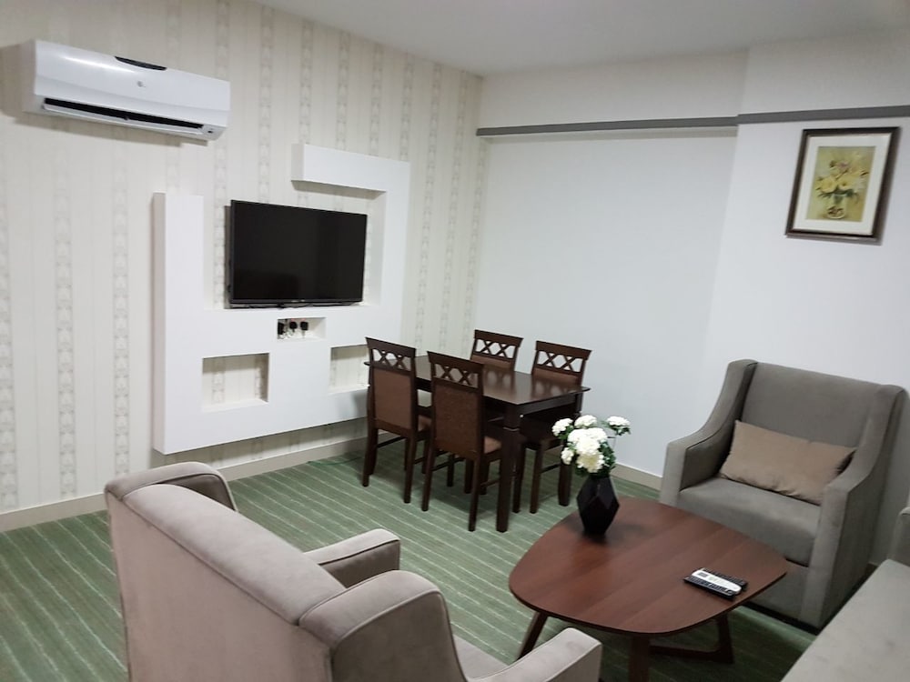 

Venezia - Salalah - Al Dyafa Hotel Suites