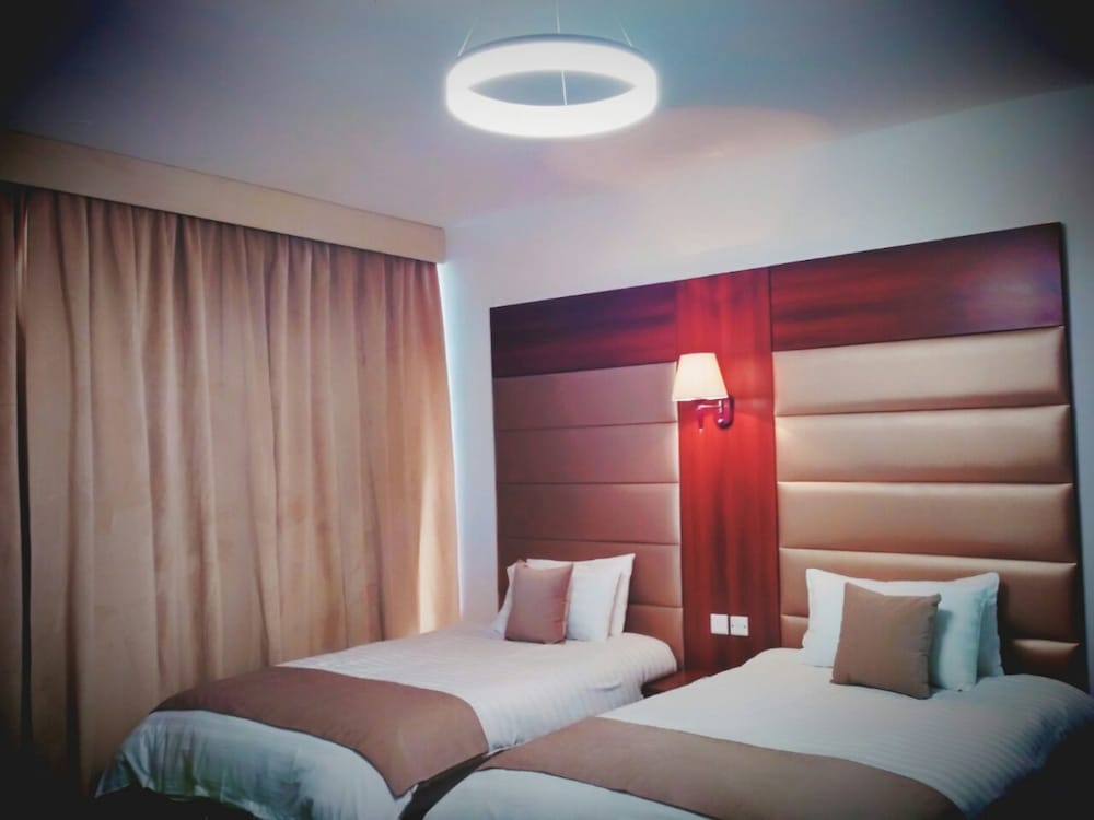 

Milano - Salalah - Al Dyafa Hotel Suites