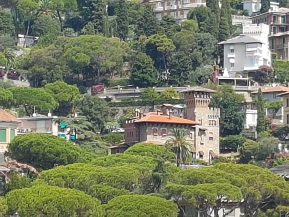

Milano - Portofino - Hotel La Vela-Castello Il Rifugio