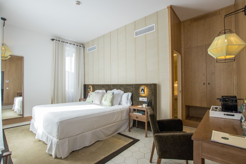 

Bologna - Sant Lluis - Boutique Hotel Sant Roc & Spa