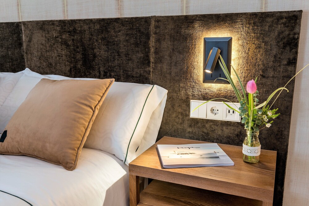 

Bologna - Mahon - Boutique Hotel Sant Roc & Spa