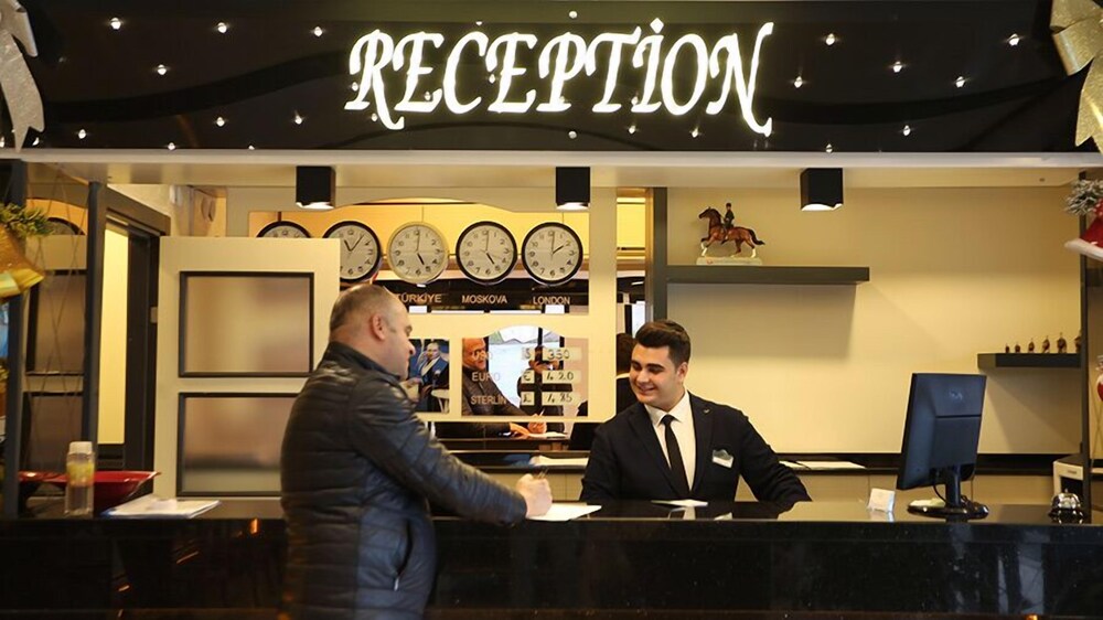

Milano - Izmir - Life Corner Hotel