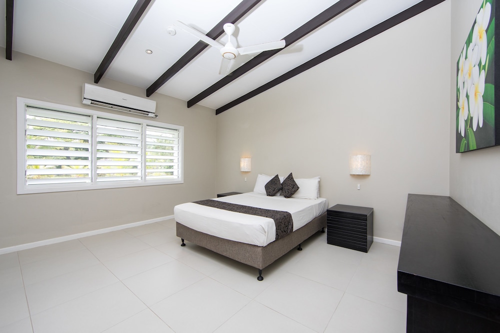 

Venezia - Malolo - Plantation Island Resort