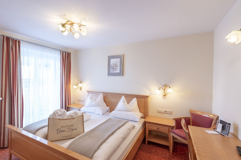 

Napoli - San Ciascian - Hotel Gran Fanes