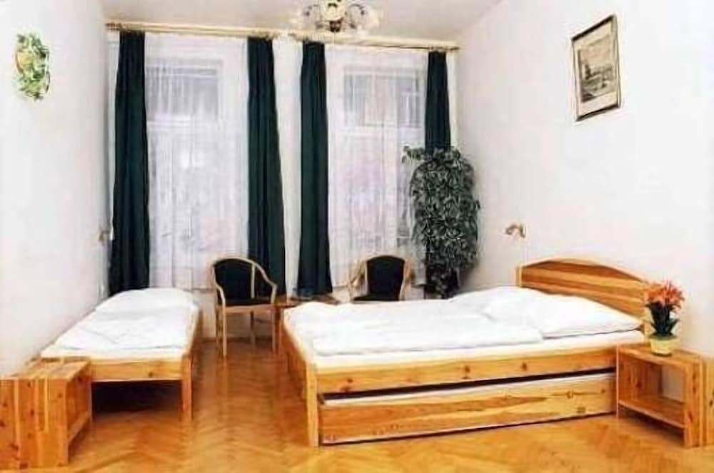 

Reggio Calabria - Praga - Pension Prague City