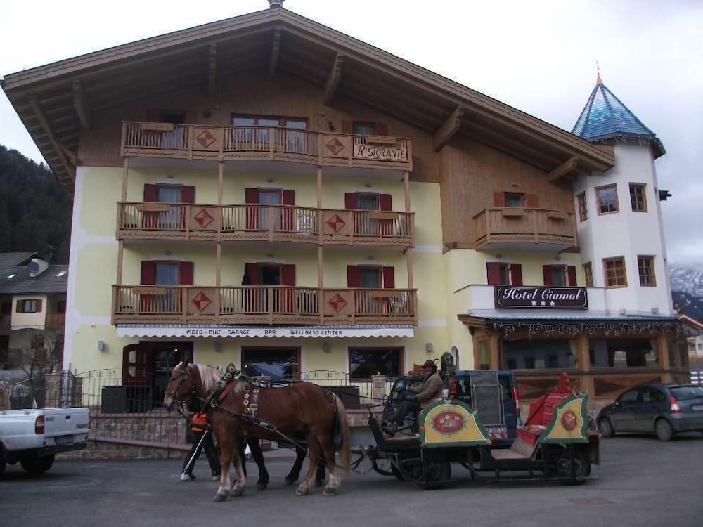 

Bari - Campitello di Fassa - Hotel Ciamol