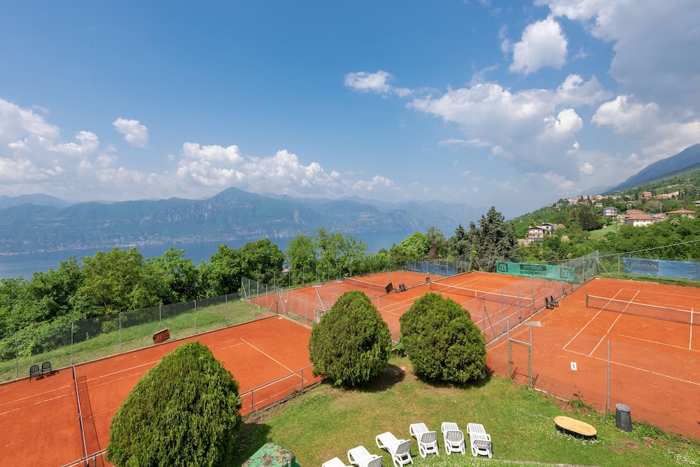 

Milano - Gargnano - Park Hotel Jolanda