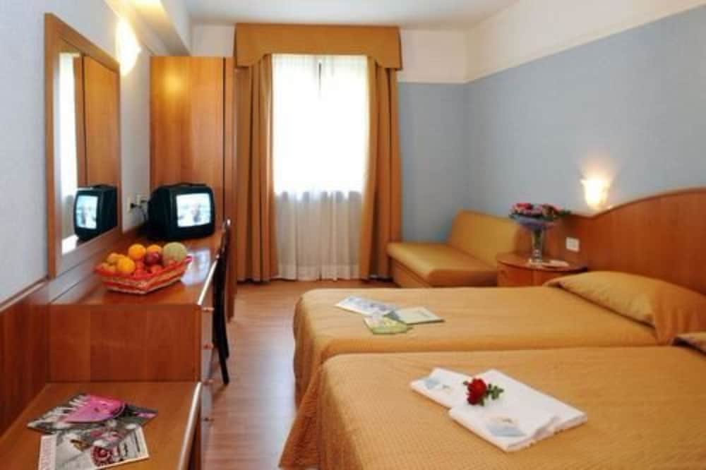 

Torino - Gargnano - Park Hotel Jolanda