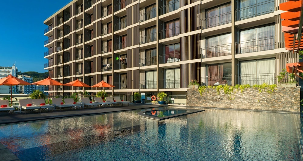 

Bologna - Tailandia - Phuket - New Square Patong Hotel