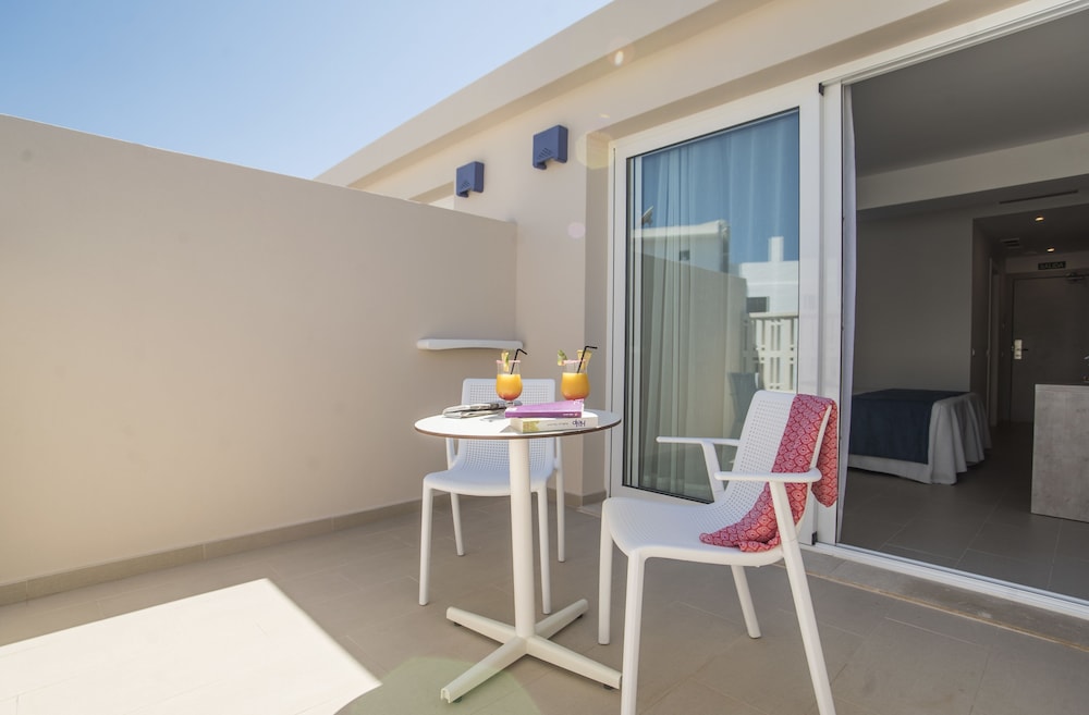 

Bari - San Francisco Javier - Hotel Voramar - Emar Hotels