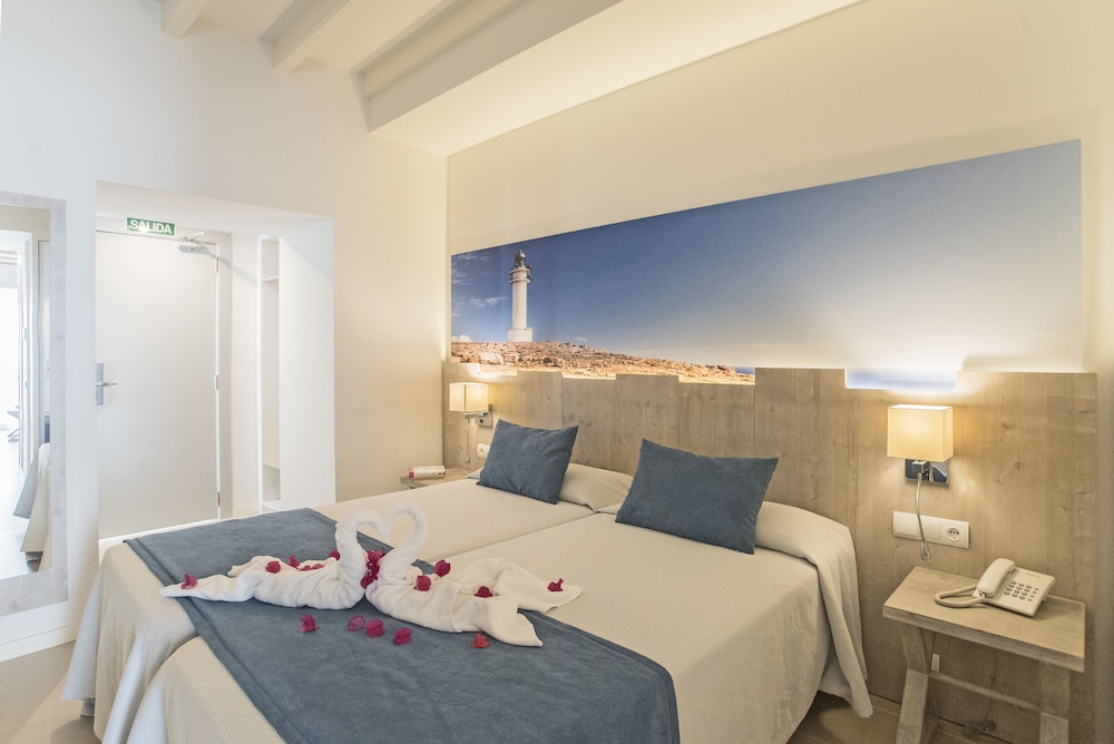 

Roma - La Savina - Hotel Voramar Formentera