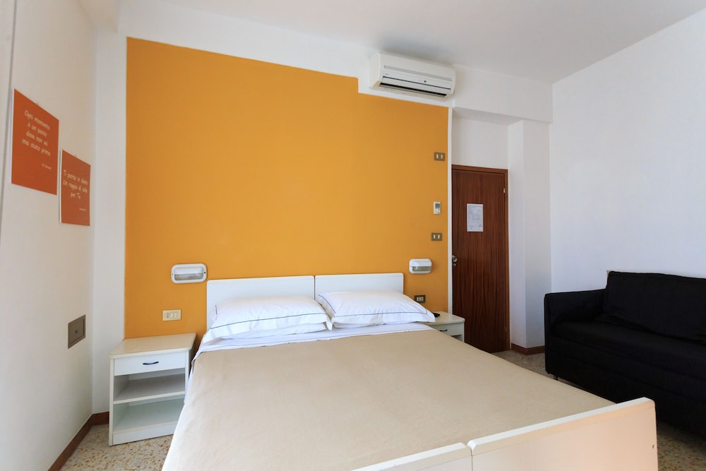 

Milano - Riccione - Mini Hotel