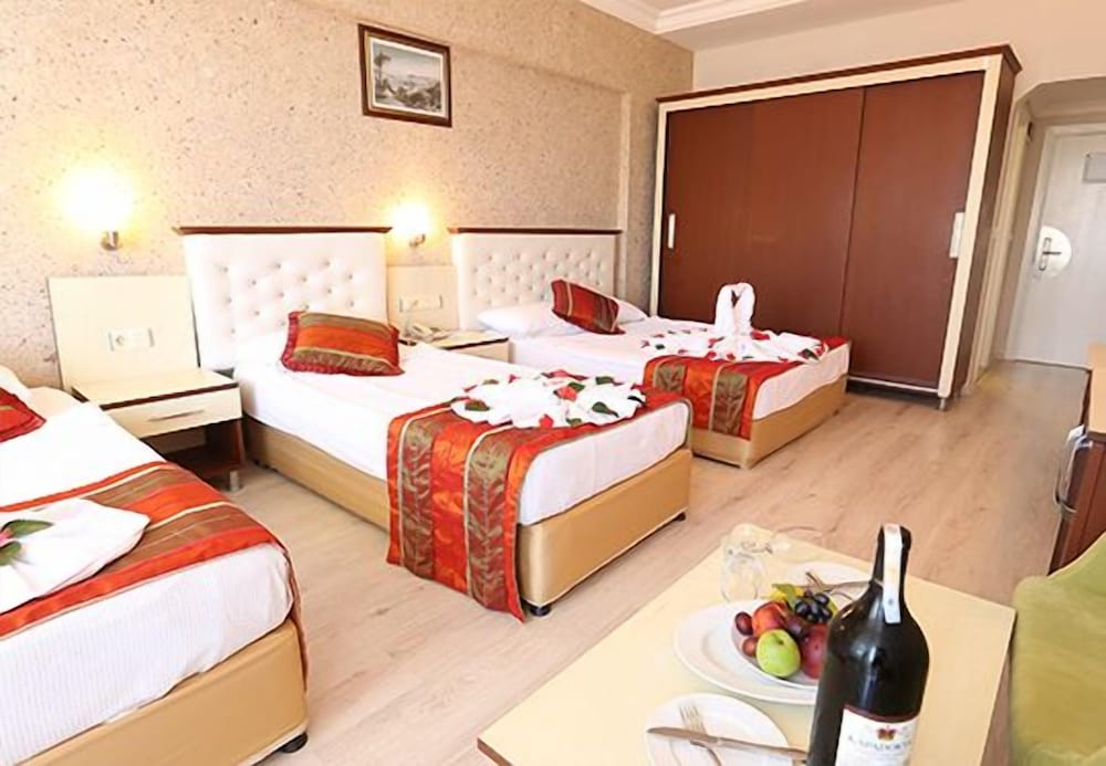 

Milano - Okurcalar - Mysea Hotels Incekum