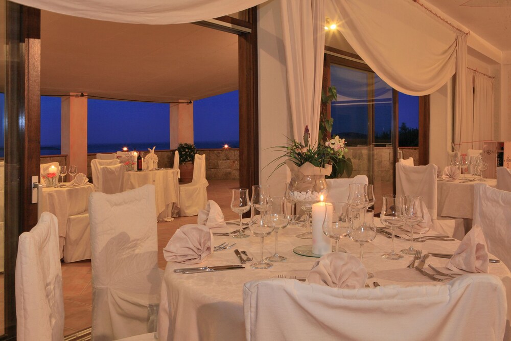 

Bari - Arzachena - Hotel Micalosu