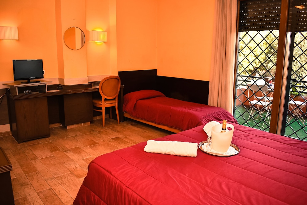 

Milano - Bacoli - Hotel Miravalle